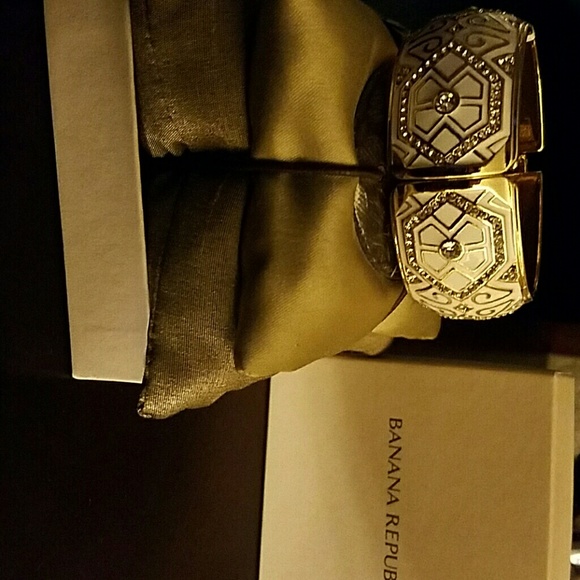 Bangle - Picture 2 of 3