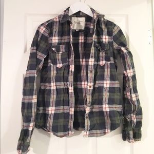 Abercrombie & Fitch Tops - Plaid Abercrombie Button Down Abercrombie & Fitch Tops - Plaid Abercrombie Button Down