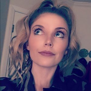 Meet your Posher, Perri