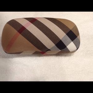 Burberry sunglasses/eyeglass case