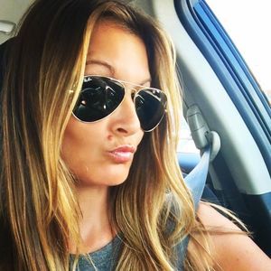 Meet your Posher, Lori