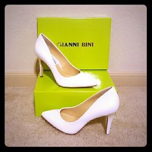 Brand New, Never Been Worn Gianni Bini Pumps!