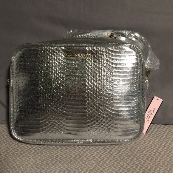 VS FASHION SHOW BAG!!