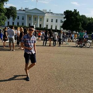 Meet your Posher, Hung