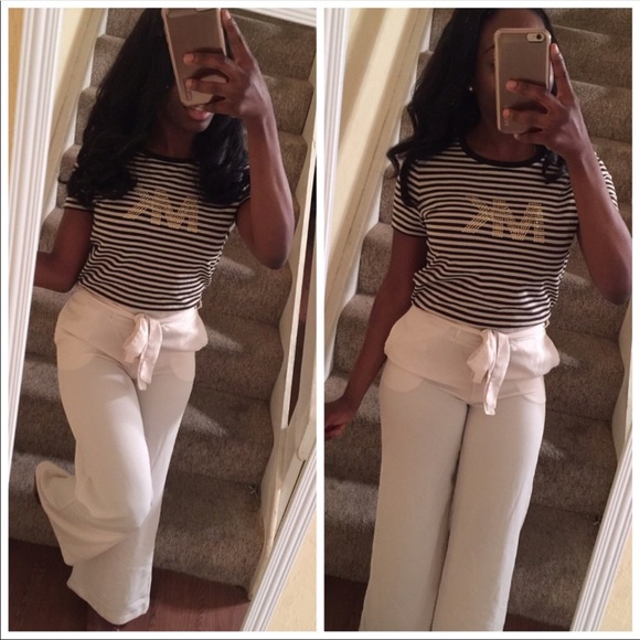 ✨ Meet Your Posher ✨ - Picture 16 of 16