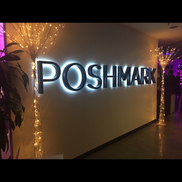Happy 5th Birthday Poshmark !!!🎂🎂🎂🎉🎉🎉🎉💗