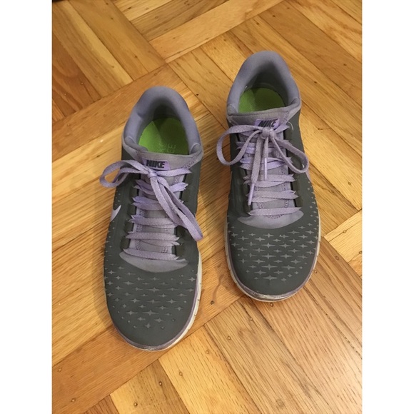 Nike Free Running Shoes (size 7.5)