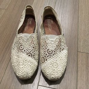 Natural Moroccan women's crochet lace white toms