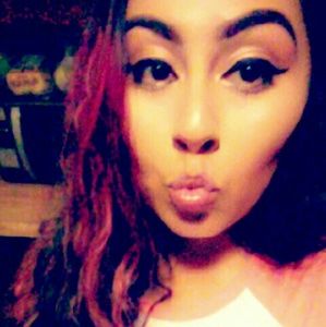 Meet your Posher, Kayla