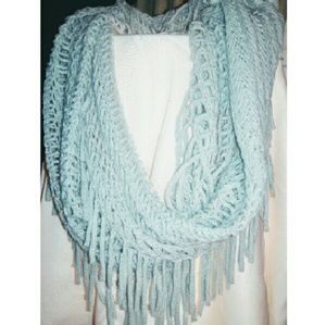 Fringe scarf