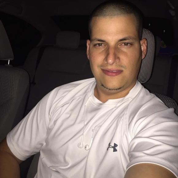 Meet your Posher, Ricardo - Picture 1 of 1