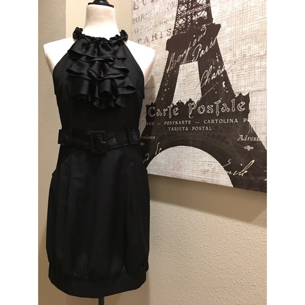 ❤️👗Cute, unique, front-ruffle black dress