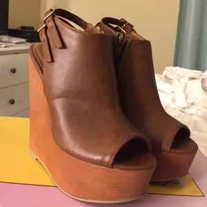 Brown Wedges