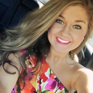 Meet your Posher, Lauren