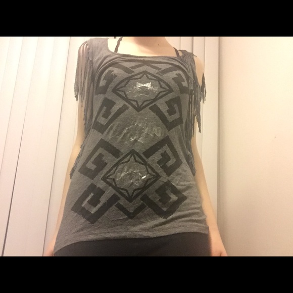 Tribal/geometric printed tank with fringe - Picture 1 of 4