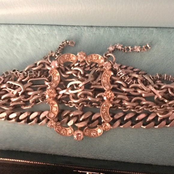 Juicy Couture chain handcuff  with gold decor - Picture 2 of 4