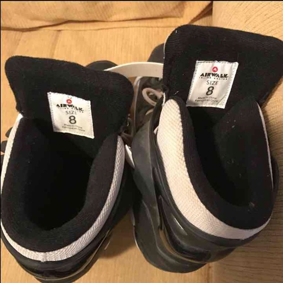 Rollerblades sold on macro - Picture 4 of 4