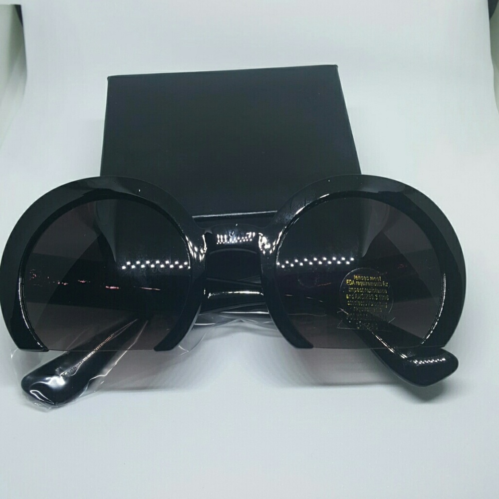 Women's sunglasses