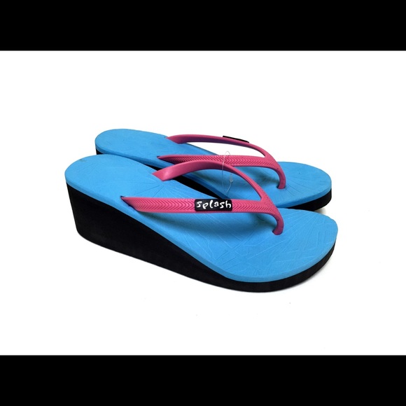 Wedge sandal flip flops
