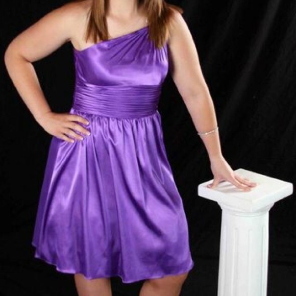 Short formal dress