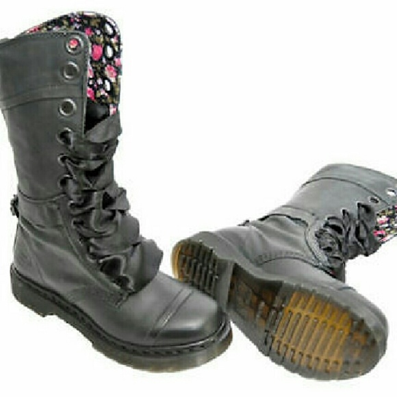 Dr Martens Triumph 1914's size 8