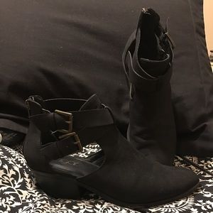 Sugar Hoot Womens Bootie