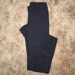 Athleta capris with cut out detail