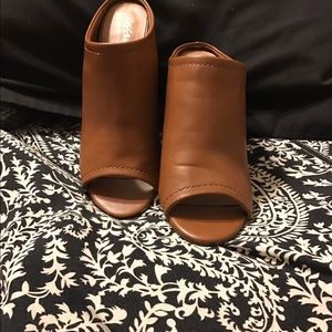 Missimo Faux Wooden/Leather Open-Toe Heel