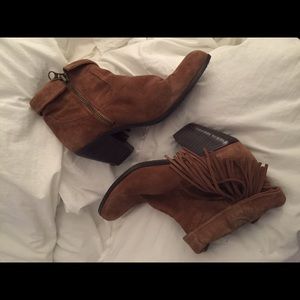 Sam Edelman Louie Fringed Bootie - Saddle Suede