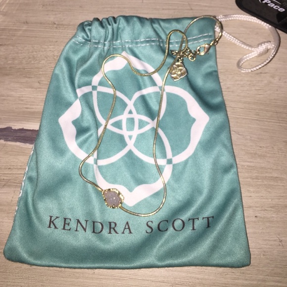 Kendra Scott Necklace