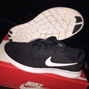 Women's Nike Free RN