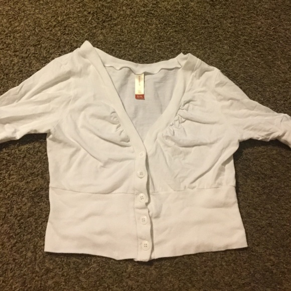 White no boundaries crop jacket