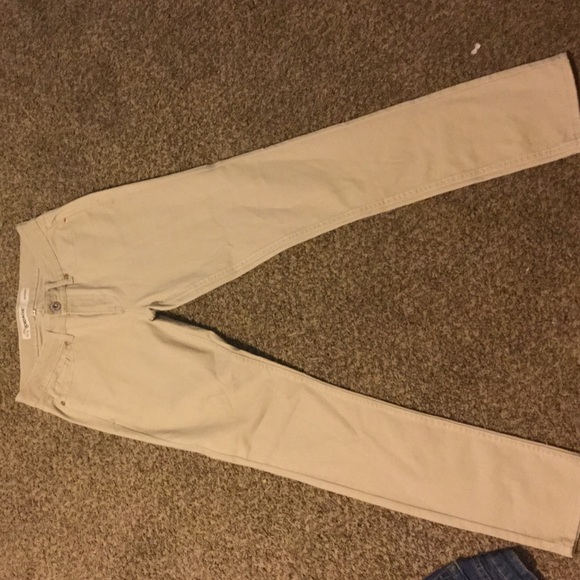 Beige skinnys