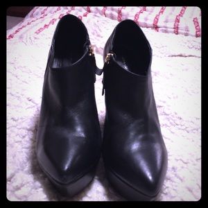 Beautiful leather boots. Excellent condition.