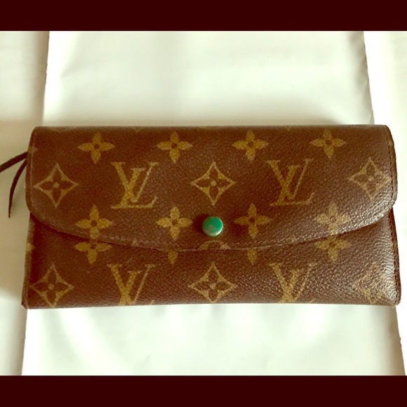 How To Tell If A Louis Vuitton Monogram Wallet Is Real