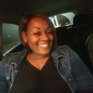 Meet your Posher, Felicia