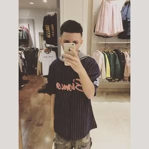 Meet your Posher, Christopher