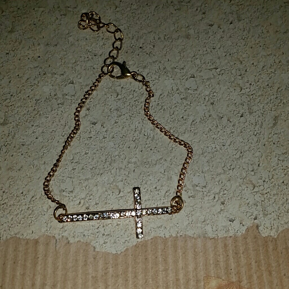 Simple Gold plated crystal Side Way cross Bracelet
