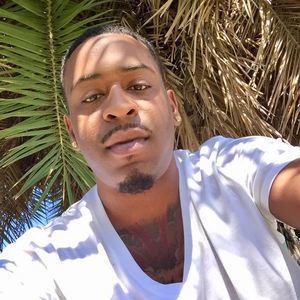 Meet your Posher, Dee