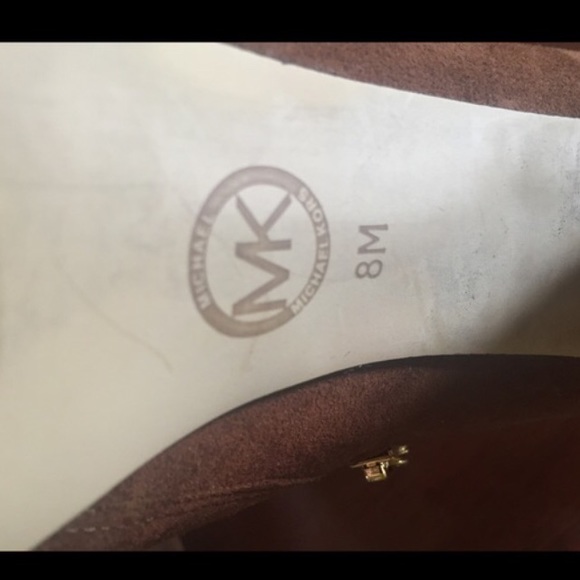 Michael Kors Brown Booties 🍂 - Picture 3 of 6