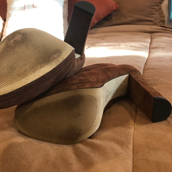 Michael Kors Brown Booties 🍂 - Picture 6 of 6