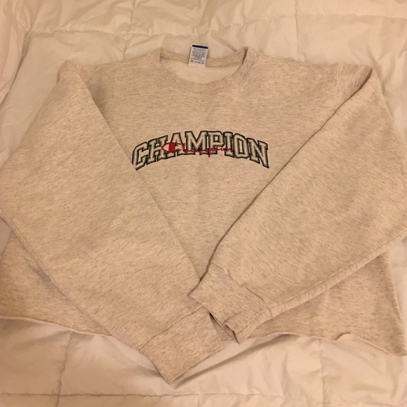Cropped vintage champion pullover