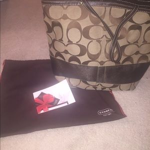 Signature Coach Tote
