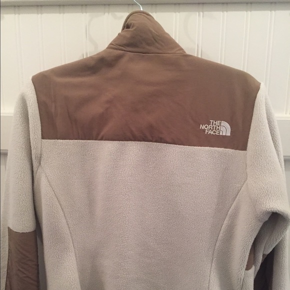 North Face Denali Jacket - Picture 2 of 4