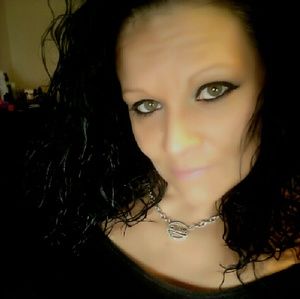 Meet your Posher, Wendi