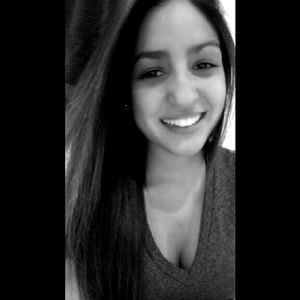 Meet your Posher, Chanel