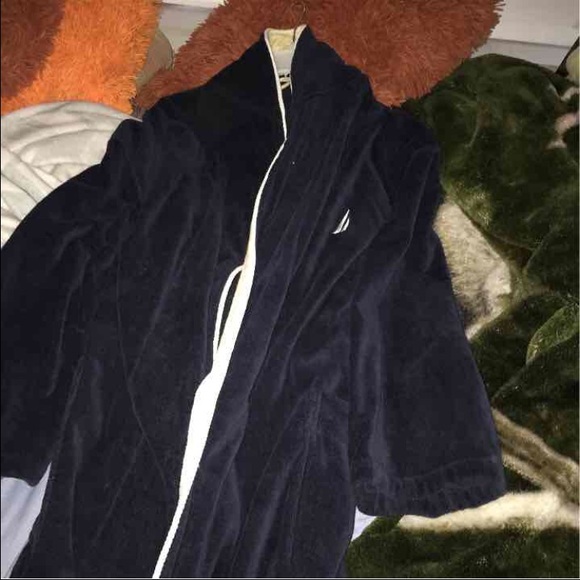 Nautica robe