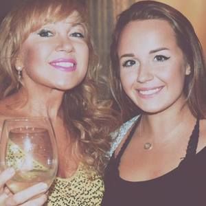 Meet your Posher, Elena