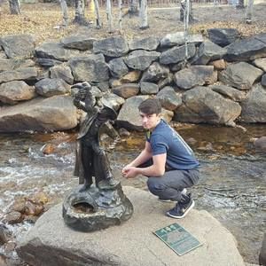 Meet your Posher, Thomas