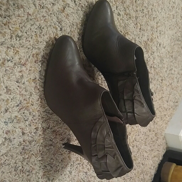 Report Booties